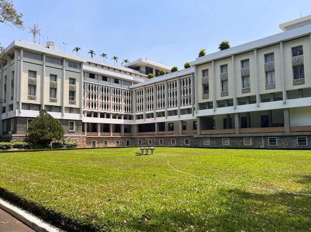 🏛️ Stepping Back in Time at Independence Palace