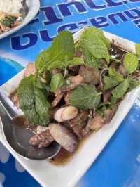 ส้มตำ ครัวน้องเนมไทรม้า