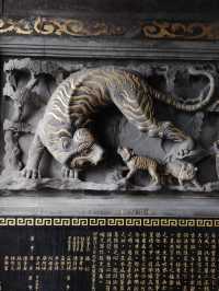 วัดกวนตู้ (Guandu Temple) วัดเก่าแก่ริมแม่น้ำ