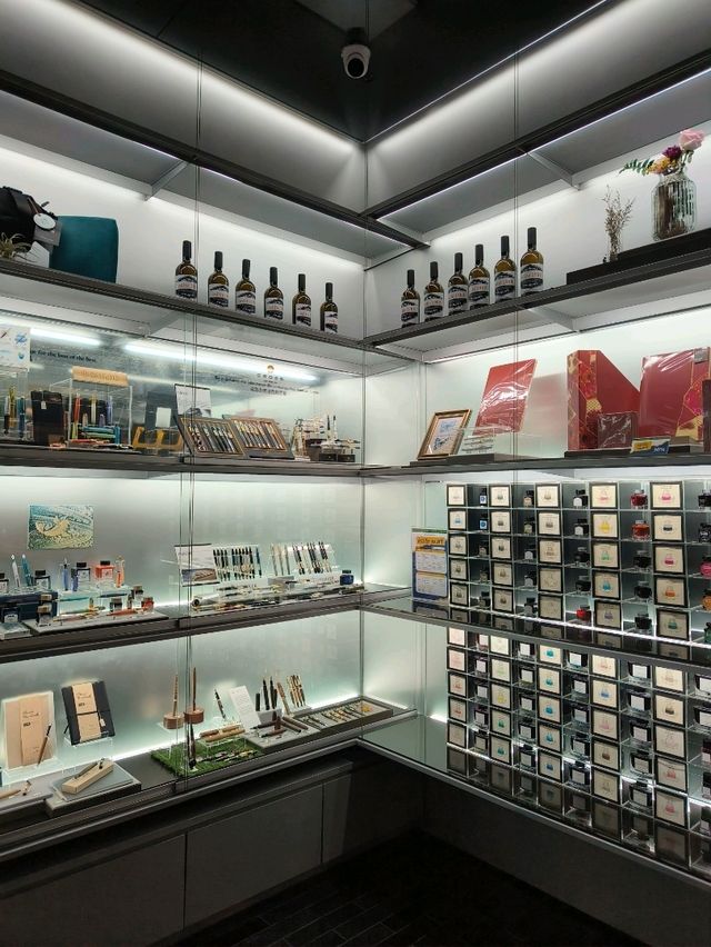 A Calm and Beautiful Space for Stationery Lovers in KL