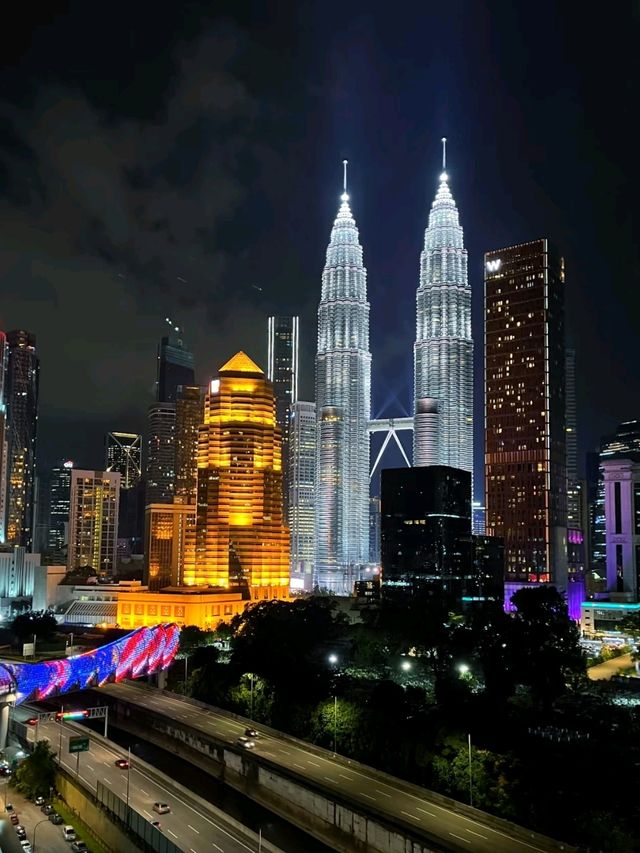 Renaissance Hotel Kuala Lumpur is Stunning🌹