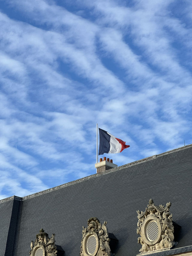The Golden Dome Of Paris: Exploring Hôtel des Invalides