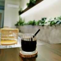 Golden Hours and Café Grandeur