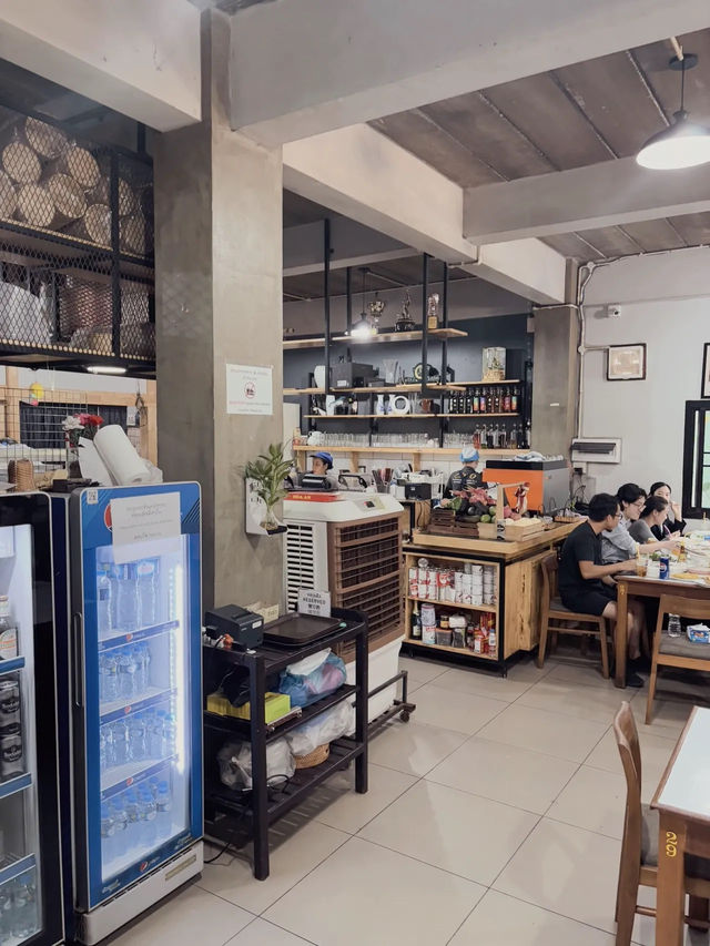 PVO ร้านอาหารเวียดนามร้านดัง ที่เวียงจันทน์