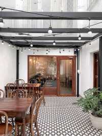 Longing Cafe Tea Room