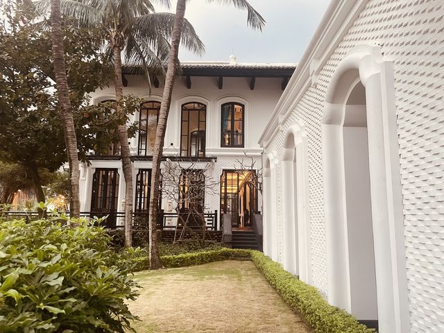 🐒 峴港洲際度假酒店：與猴子鄰居say hi！獨享絕美私人海灘！🌴