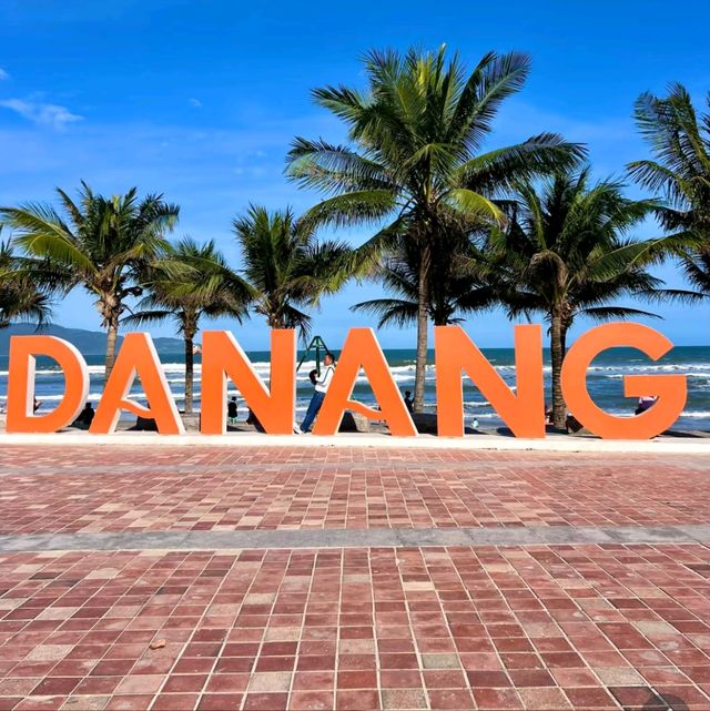 🌊 Da Nang Beach – Sun, Sand & Serenity