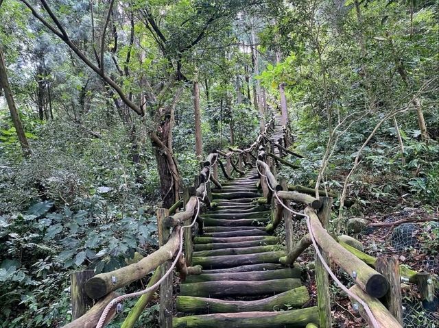 Hike Toukoshan