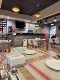 A Cozy Spot for Western Food Lovers
