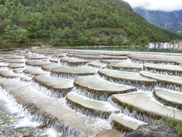 หุบเขาพระจันทร์สีน้ำเงิน (Blue Moon Valley)