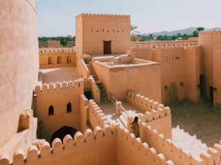 니즈와 사막