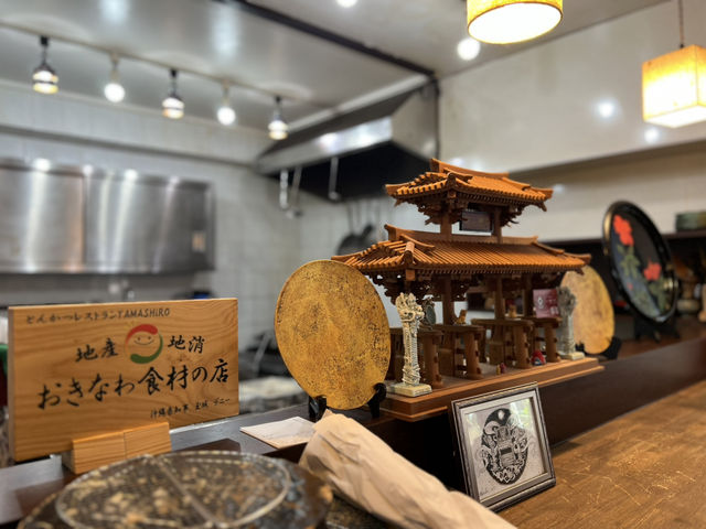 沖繩<那霸>推薦餐廳☆*:.｡. o(≧▽≦)o .｡.:*☆豬排定食