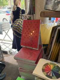 【パリで最もお洒落な本屋”Ofr.paris ”】
