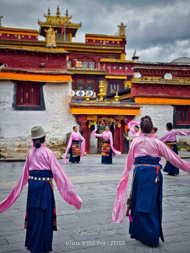 Epic Nature Escape: Daocheng, Yajiang & Litang Road Trip 🌄 Epic Nature Escape: Daocheng, Yajiang & Litang Road Trip 🌄