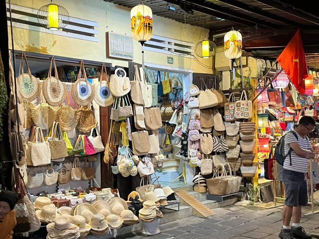 🏛️ Hoi An for History Lovers — A Living Museum of Cultures 🏛️ Hoi An for History Lovers — A Living Museum of Cultures