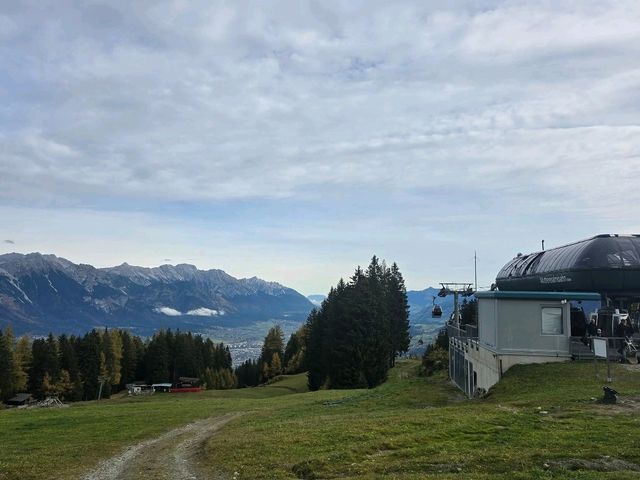 Chillin' at Gemeinde Mutters: Lakeside Vibes & Epic Cable Car Rides 🚡💦 Chillin' at Gemeinde Mutters: Lakeside Vibes & Epic Cable Car Rides 🚡💦
