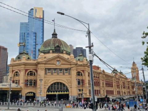 Docklands Vibes: Exploring Melbourne from Quest NewQuay 🚋🛍️