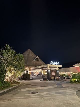 ⭐⭐⭐⭐⭐ 5/5

Had a fantastic stay at Avani Sepang Goldcoast Resort! The overwater villa was spacious, clean, and offered beautiful sea views, making it a perfect place to relax. The staff were warm and welcoming, the facilities were excellent, and the breakfast had a great variety of delicious options. We also enjoyed the peaceful atmosphere, stunning sunset, and family-friendly activities. Overall, it was a memorable getaway, and I would definitely recommend it for a relaxing vacation. 🌅🏝️✨