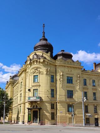 在科希策東斯洛伐克博物館揭開歷史的面紗🏛️✨