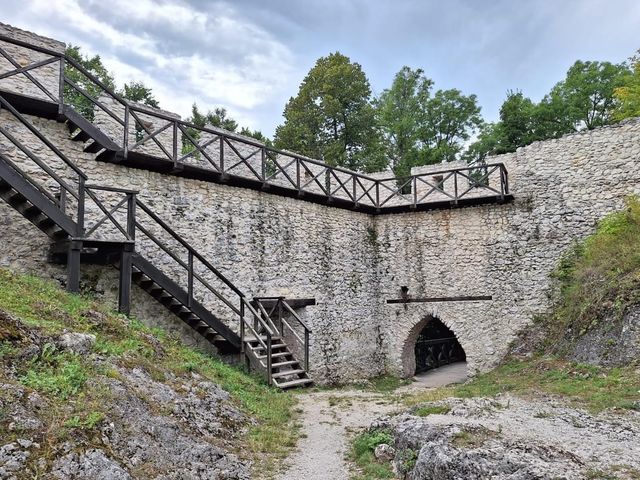 Famous Rabsztyn Castle 🏰