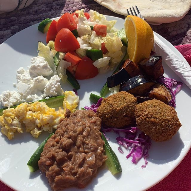 Breakfast on the beach at Yalla Bar Dahab 