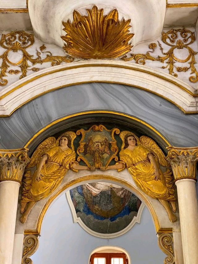 🕍 Taksiyarhis Memorial Museum – Ayvalık’s First Church Renewed