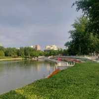 Fangshan Red Scarf Park, water world in the heart of the city