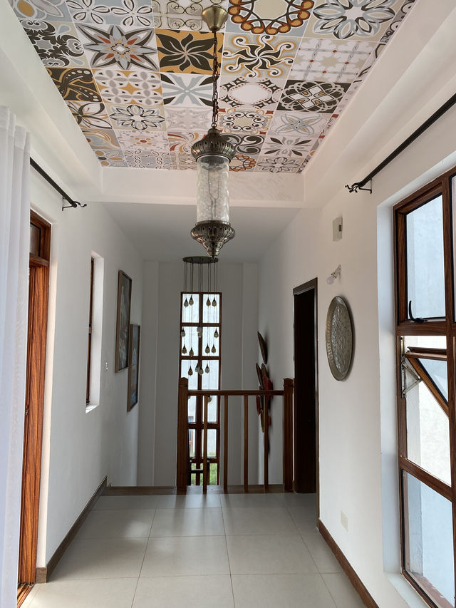 4bedroom all en-suite villa, first row from the beach