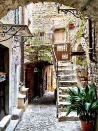  The Painted Silence of Apricale – Italy’s Timeless Hill Village
