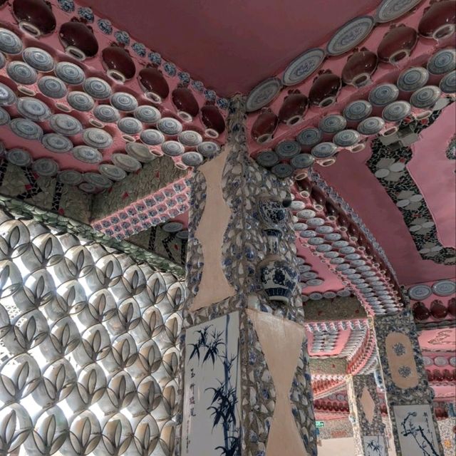 The incredible story of the porcelain palace of Jingdezhen!