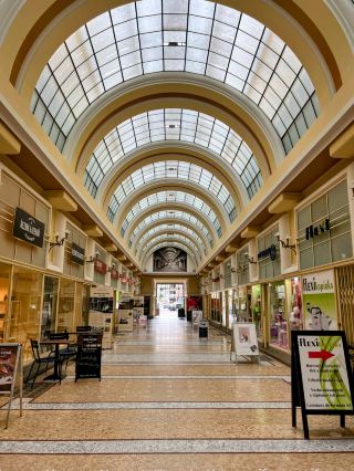 🇨🇿 체코 파르두비체: Machoňova Passage ℹ️