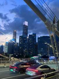 Skyline Sparkle type of city you have to visit at least once 🌃