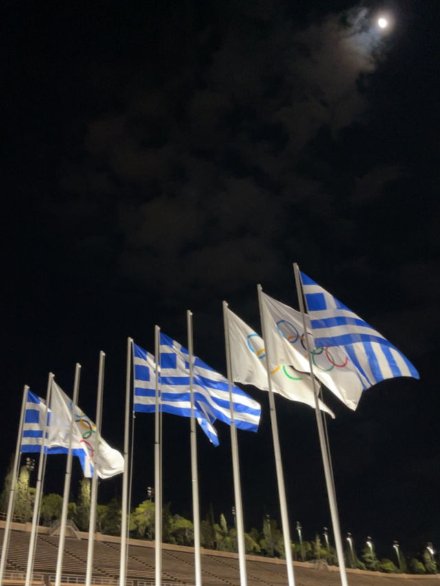 🏛️ Athens History – From Ancient Glory to Modern Life 🌿✨