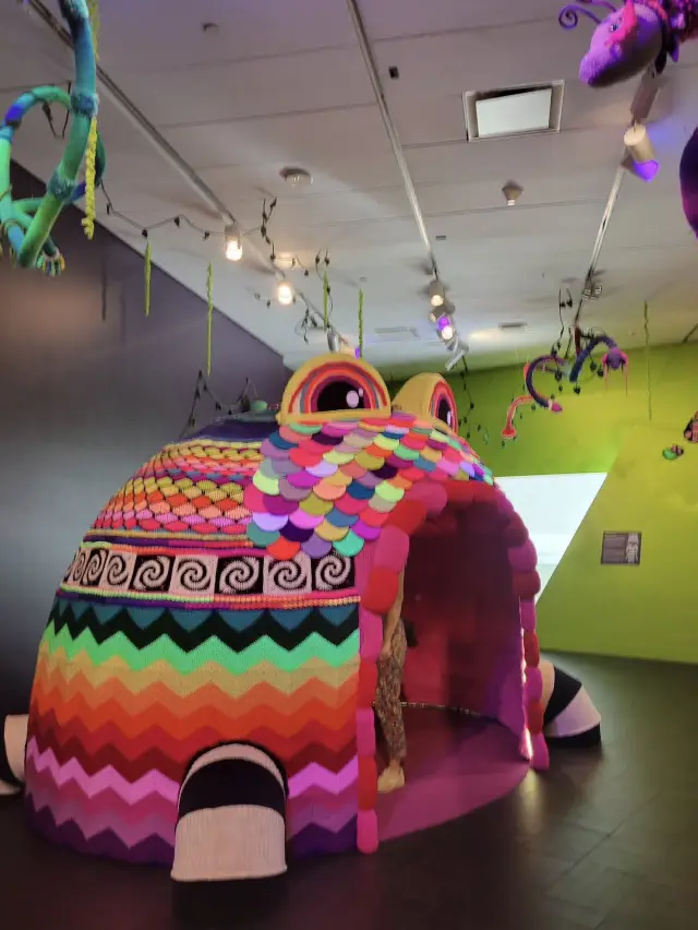 Architectural Details and Artistic Inspiration  🏛️✨🎨 