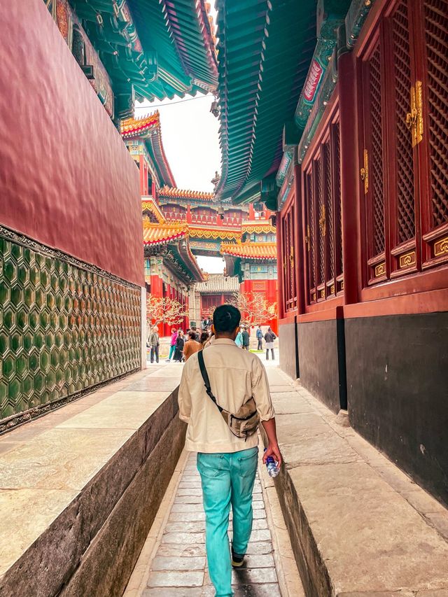Find the Peace in Yonghe Temple