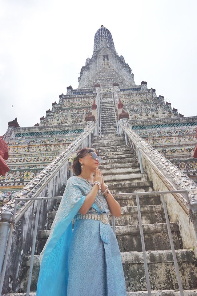 【Travel around the 🌍 world】Bangkok, Thailand 🇹🇭. Photoshoot in Thai costume at the Arun Temple