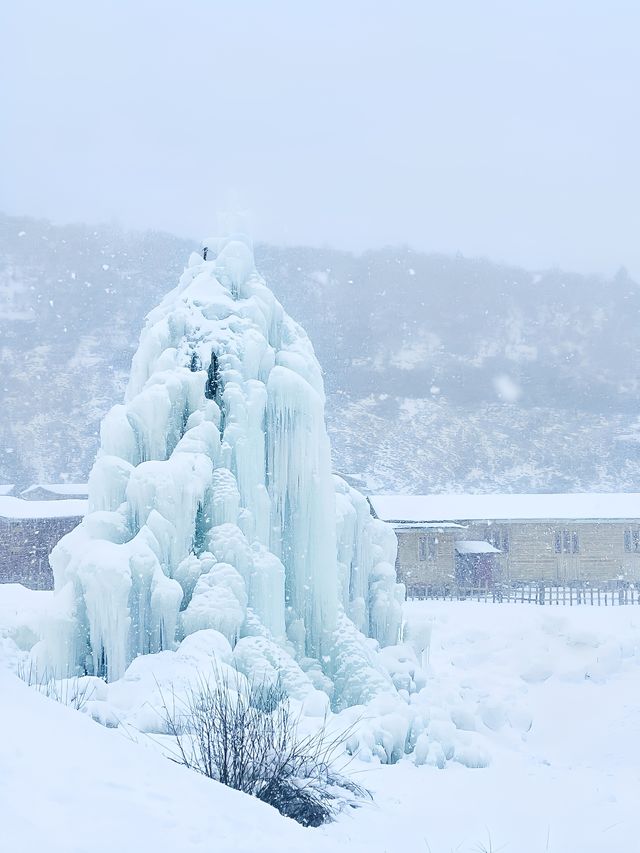 成都娃兒的冬日夢想：鷓鴣山，鵝毛大雪中的滑雪樂園