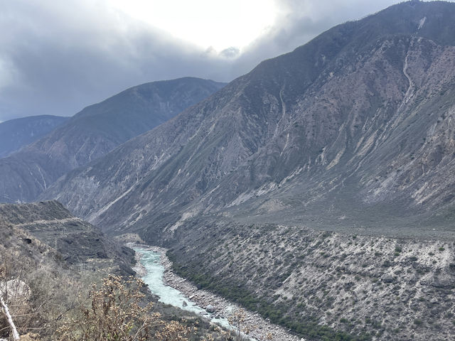 西藏｜最難進藏線察瓦龍鎮怒江大峽谷
