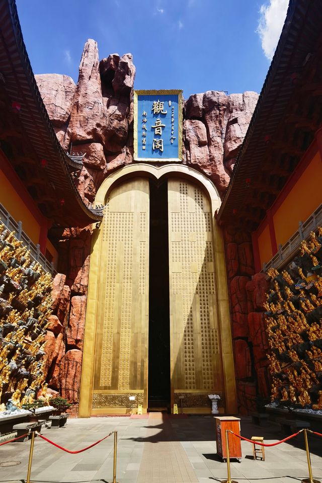 竟然在上海還隱藏著這樣一座寺廟，擁有三項世界吉尼斯記錄