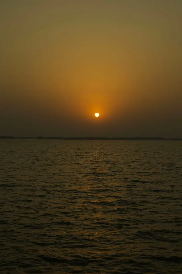 陽澄湖の日没