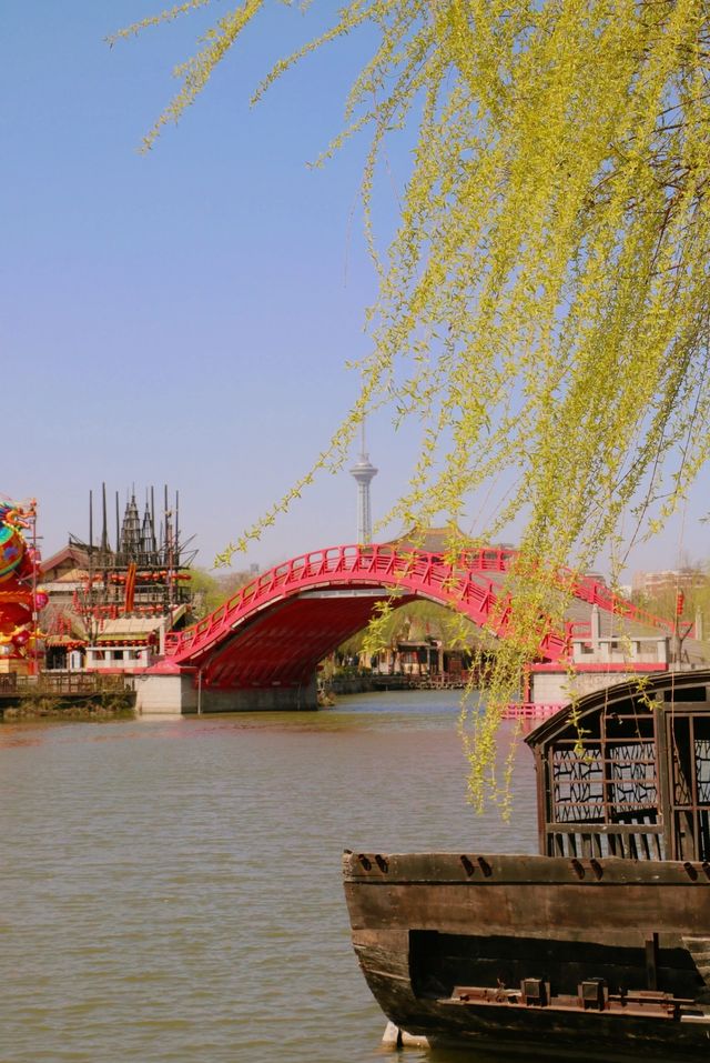 清明上河園，古色古香，再現宋代風情