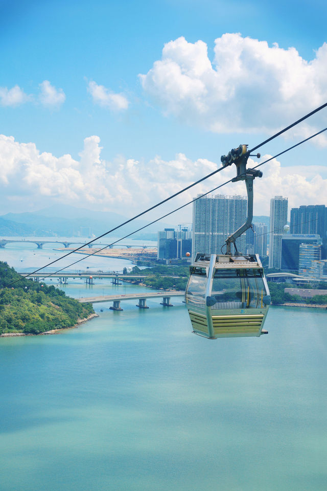 去香港一定要坐一次絕美海上全景纜車