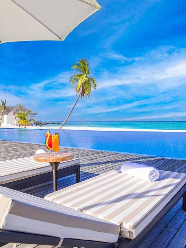 🌴🏖️ Maldives Magic: Luxe Island Escapes! 🌟