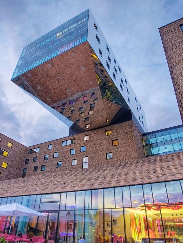🎶 Berlin's Beat: Stay & Play at nhow 🎨🛏️