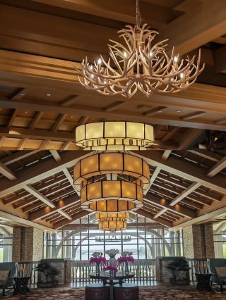 A lakeside American-style resort in the suburbs of Beijing, Hilton Wen'an, Langfang.
