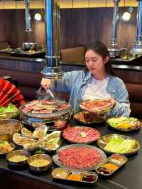 哇哇哇～現在在蘭州烤肉都這樣吃了嗎？。