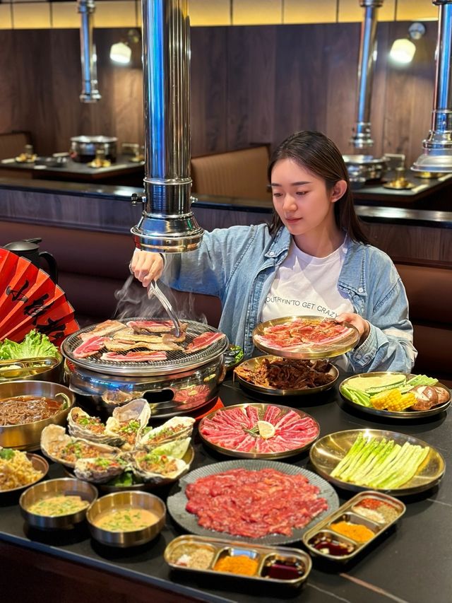 哇哇哇～現在在蘭州烤肉都這樣吃了嗎？。
