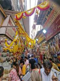 香料與美味的盛宴 德里月光集市Chandni Chowk。