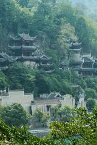 鎮遠|遠觀青龍洞古建築群。