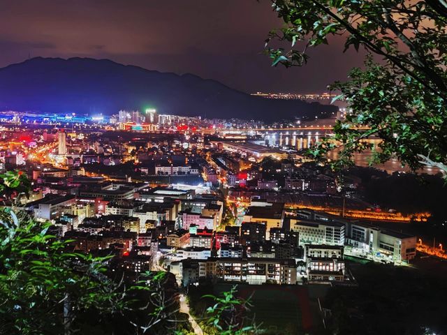 東蒙山徒步攻略,輕鬆 get 登山新體驗登山鞋。 東蒙山徒步攻略,輕鬆 get 登山新體驗登山鞋。